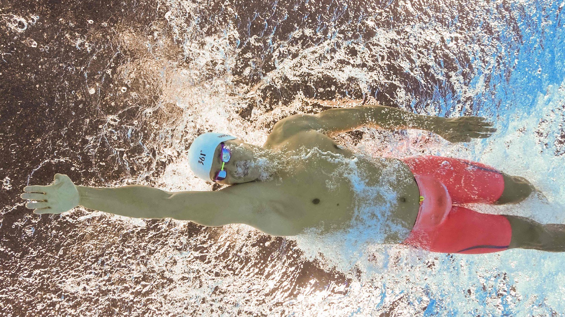 跳水技巧成熟，稳定输出高水平表现，跳水动作是怎么训练的