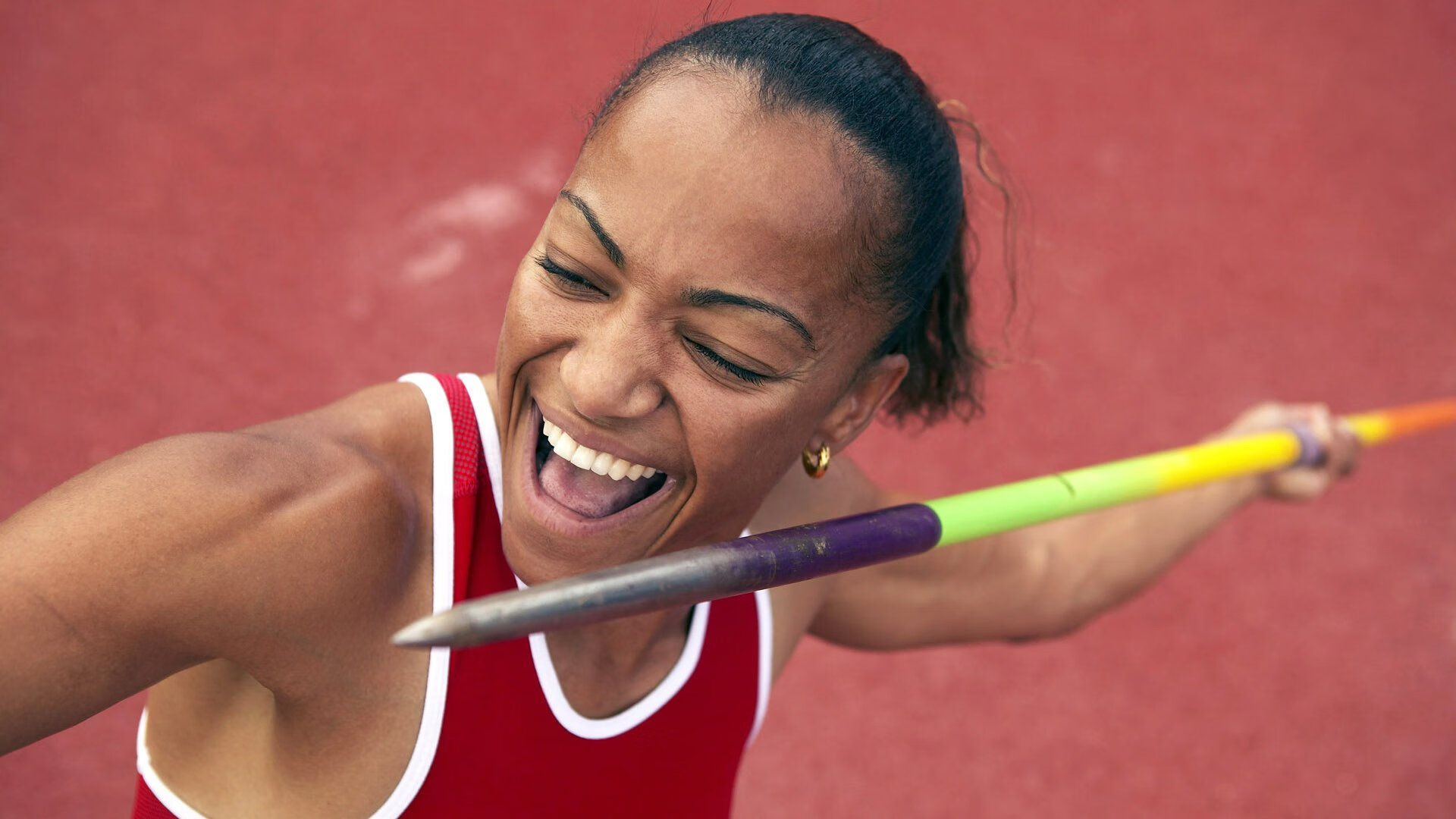 正手挑打教学 乒乓球近台短球进攻技巧，乒乓球正手近台快攻技术动作是在球的中部触球